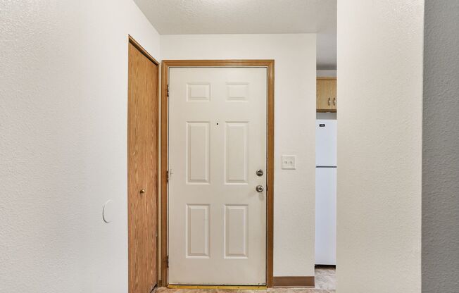 2 beds, 2 baths, 976 sqft, $1,450, Unit 2271-105