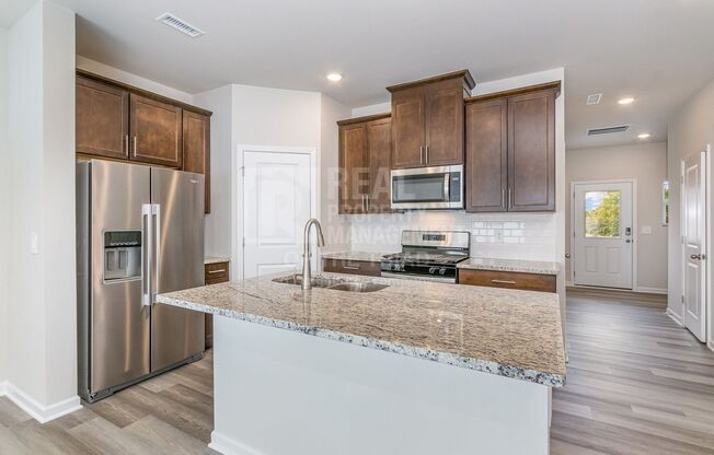 *Move In Special* Brand new construction! 3bd/2.5ba Townhouse in Graham!