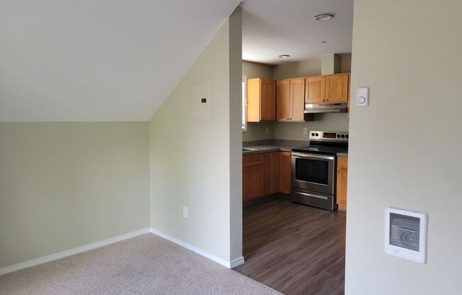 Cozy 1 bedroom 1 bath newly remodeled apartment home available for immediate move in!