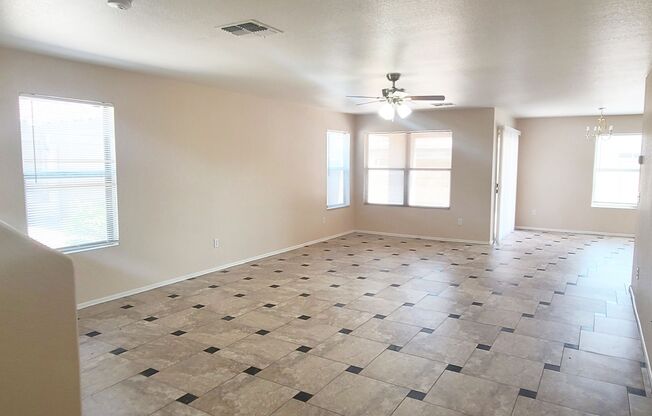 4 bedroom in Chandler