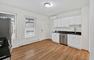 4 beds, 2 baths, 1,432 sqft, $4,300, Unit 2