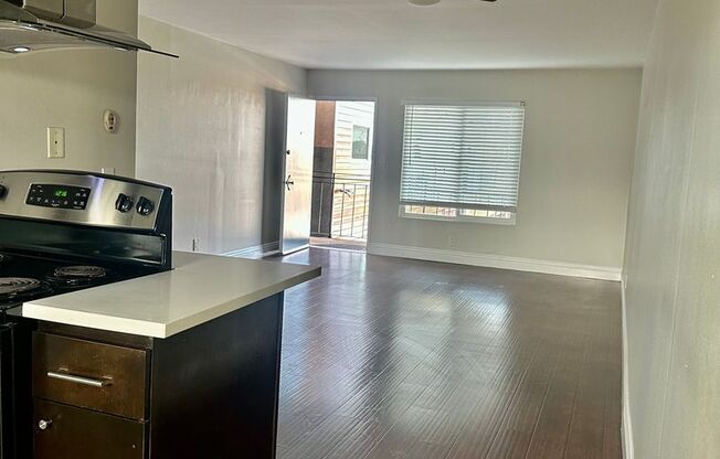 1 bed, 1 bath, 850 sqft, $2,200, Unit 219