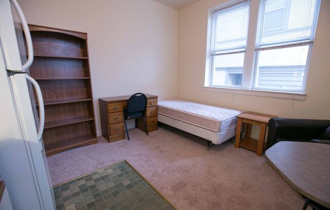 Studio, 1 bath, $940