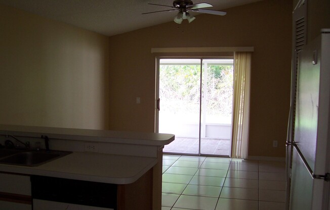 3 beds, 2 baths, $2,195, Unit Unit-1