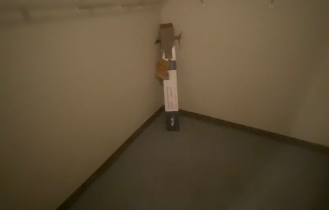 1 bed, 1 bath, 1,226 sqft, $858, Unit 202