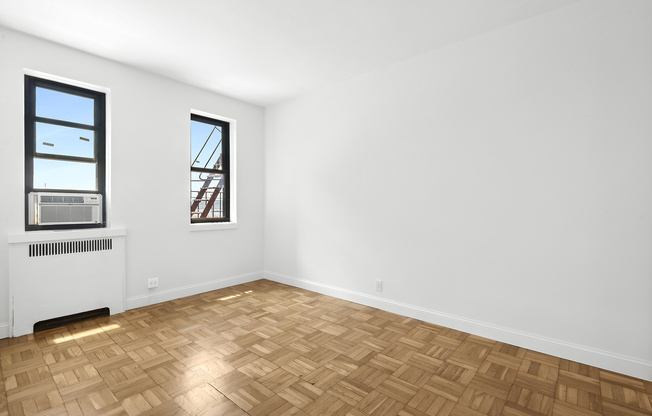 159 0 RIVERSIDE DR W