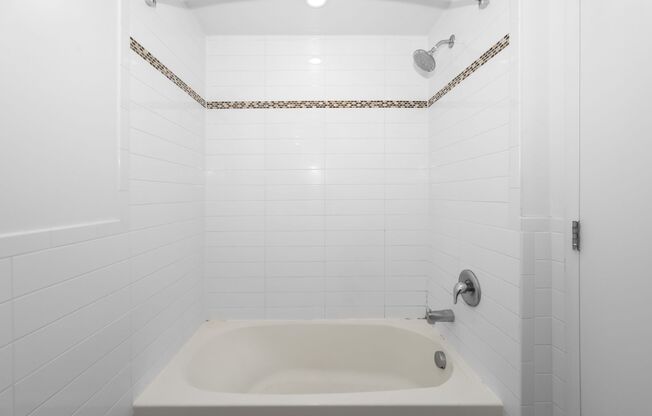 2 beds, 2 baths, 1,250 sqft, $3,800, Unit 712
