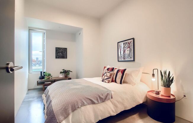 2 beds, 1 bath, 820 sqft, $2,350, Unit 402