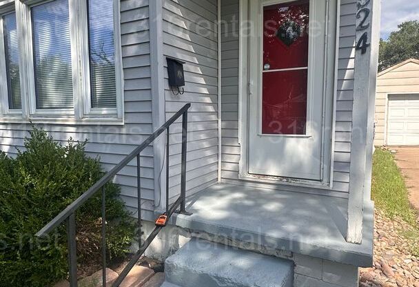 $1195 - 3 bed 1.5 bath - Single Family Home located in the McCormick Neighborhood