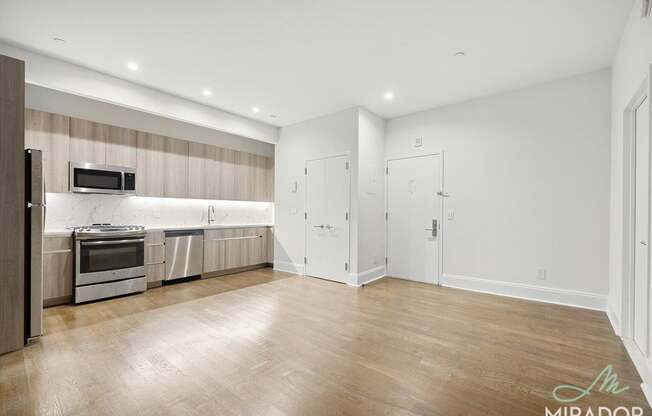 Studio, 1 bath, 439 sqft, $3,900, Unit 14G