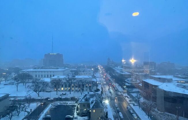 3 beds, 2.5 baths, 2,130 sqft, $3,024, Unit 1200