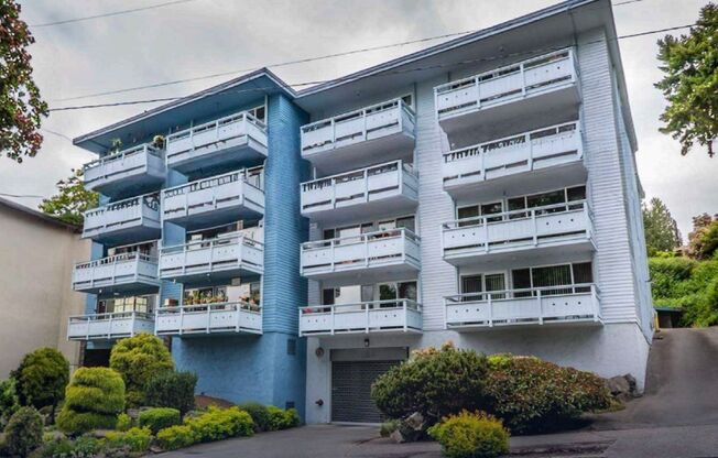 1 bed, 1 bath, 725 sqft, $1,995, Unit 401