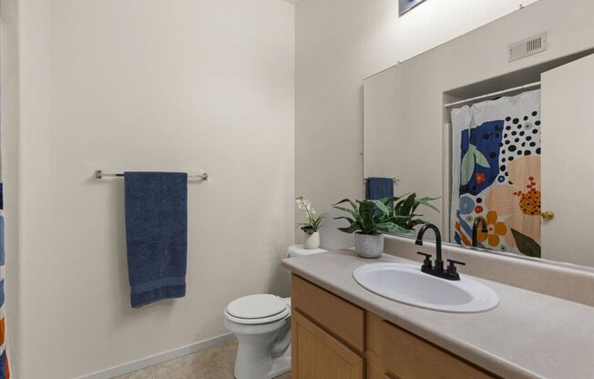 3 beds, 2 baths, $1,550, Unit # 2047