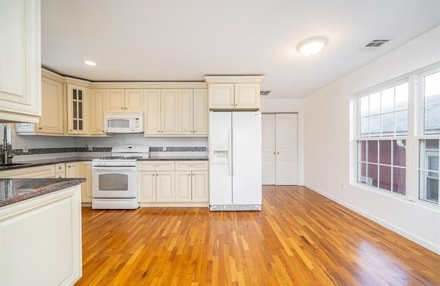 90 EVERGREEN ST