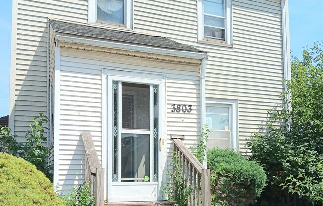 Welcome to 3803 Drummond Street!