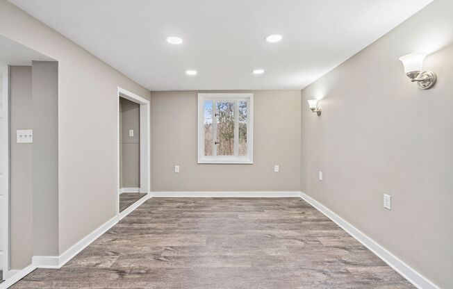 Recently Renovated 4 Bedroom Home in Swissvale - Available in March