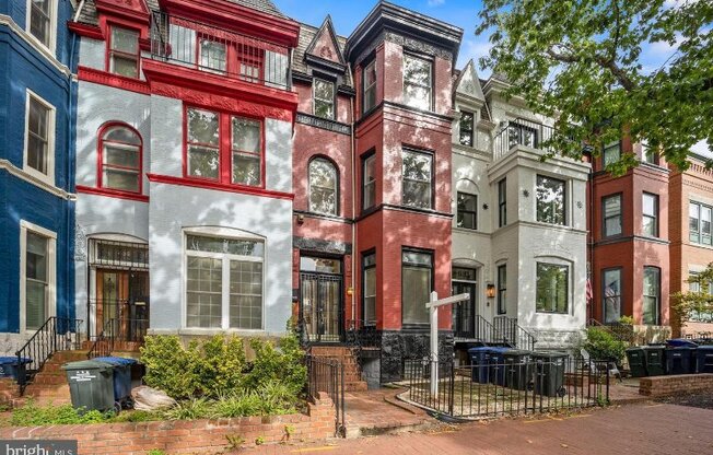 633 8 ST 