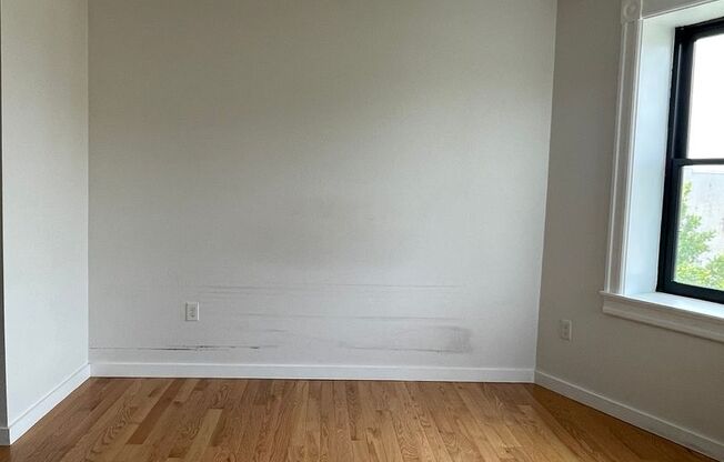 1 bed, 1 bath, 4 sqft, $1,425, Unit 3C