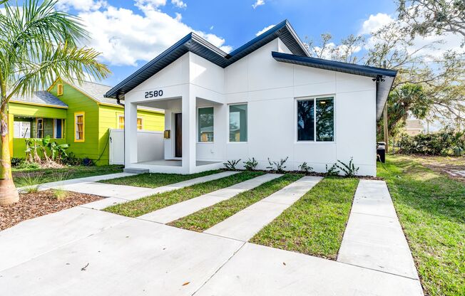 Brand New Construction 3bedroom/2bathroom Home Available Immediately in St Pete!