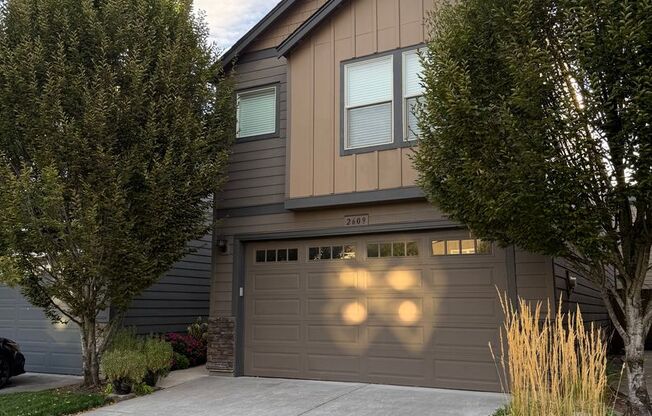 Beautiful 3 Bedroom House with High Ceilings, 2 Car Garage, Great Location & More!