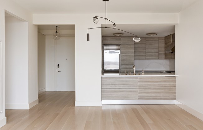 155 W 11 ST