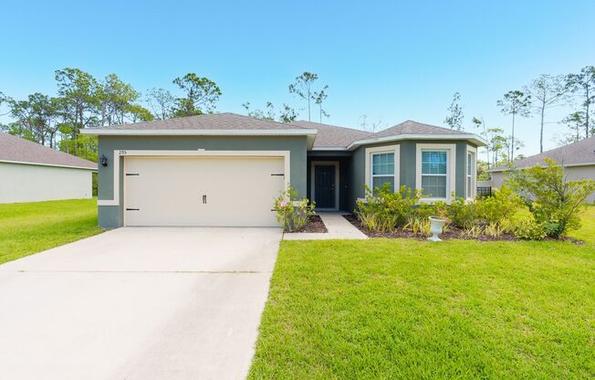 Welcome to your dream rental home in the picturesque Pineland subdivision of Ormond Beach!