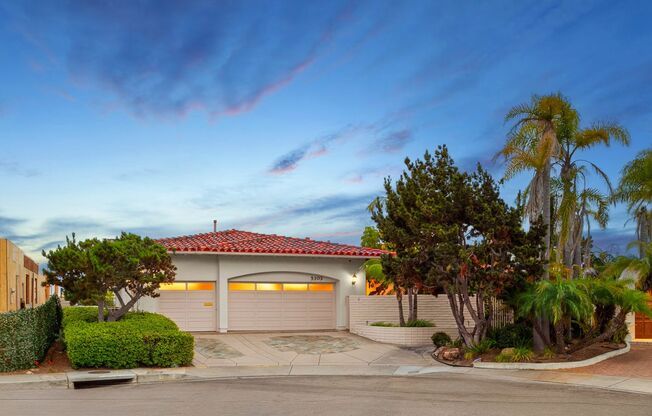 Amazing La Jolla North PB home with panoramic views of the ocean, bay and downtown