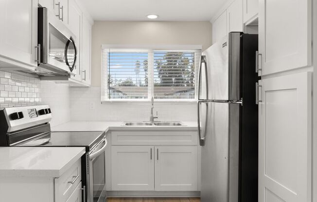 1 bed, 1 bath, 650 sqft, $1,950, Unit 220