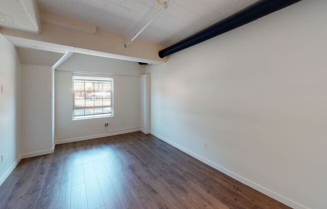 Studio, 1 bath, 623 sqft, $1,895.83, Unit L02