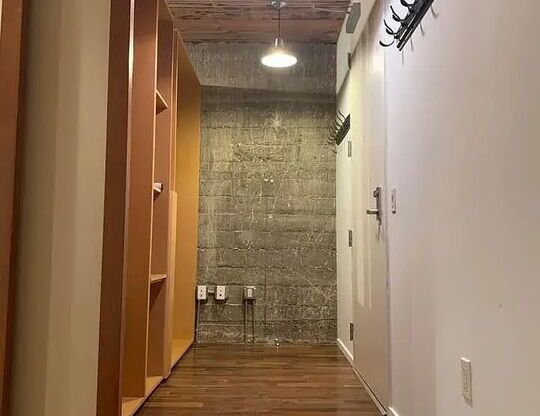 Studio, 2 baths, 2,510 sqft, $4,500, Unit 147