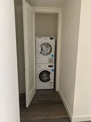 Studio, 1 bath, $4,895, Unit 18G