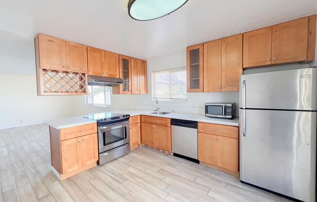 1444 Walnut St.