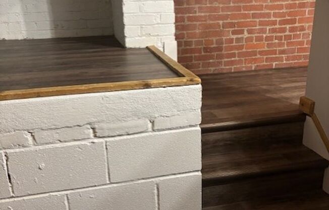 1 bed, 1 bath, 630 sqft, $1,249, Unit 524