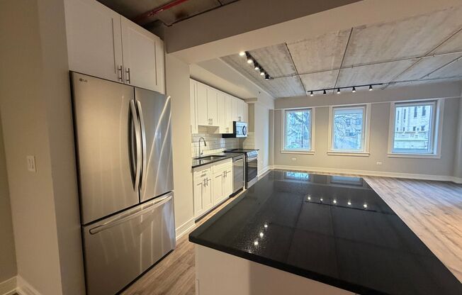 2 beds, 2 baths, 908 sqft, $3,650, Unit 952-202