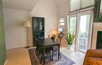 1 bed, 2 baths, 708 sqft, $2,100, Unit A304