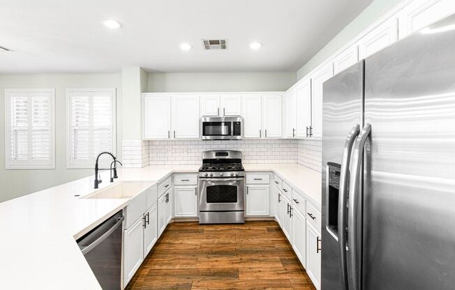 Stunning 4 bedroom, 3 bath home located in Mariposa at the Paseos gated community
