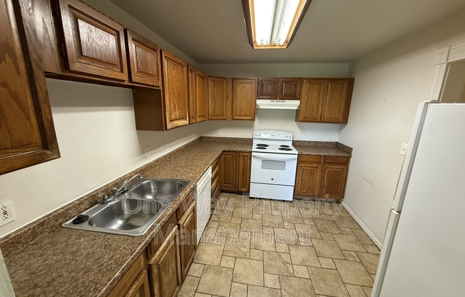 1023 13 AVE