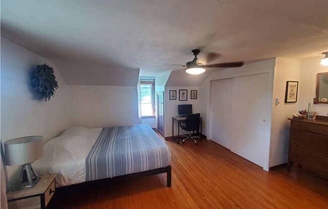 2 beds, 1.5 baths, $1,350