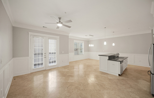 2802 Morrison St #206