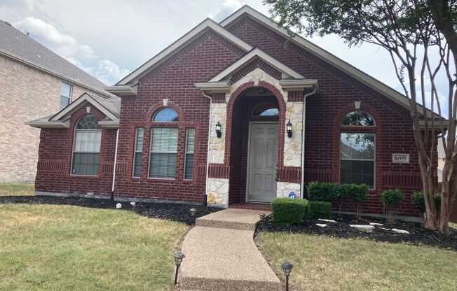 3 Bed 2 Bath House For Lease in Frisco, Texas.