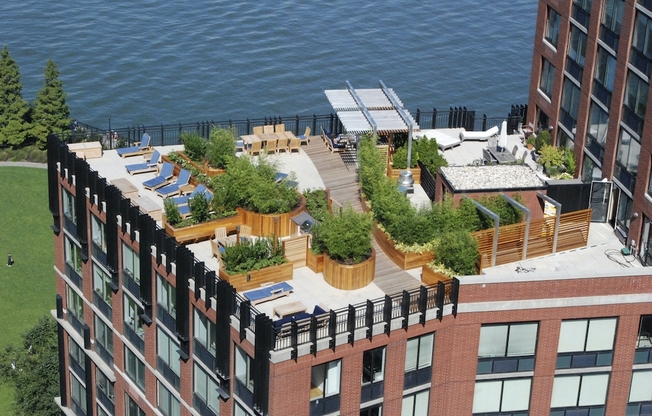 1 bed, 1 bath, $5,025, Unit 11M
