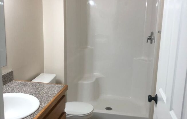 2 beds, 2 baths, 1,230 sqft, $1,600, Unit 1