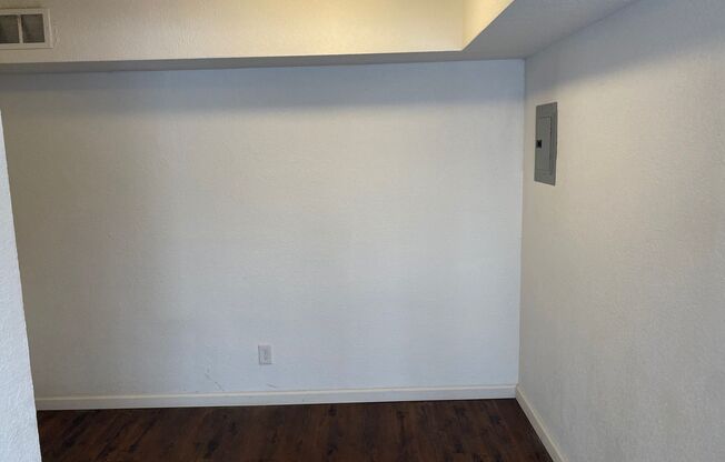 1 bed, 1 bath, 625 sqft, $695, Unit 7