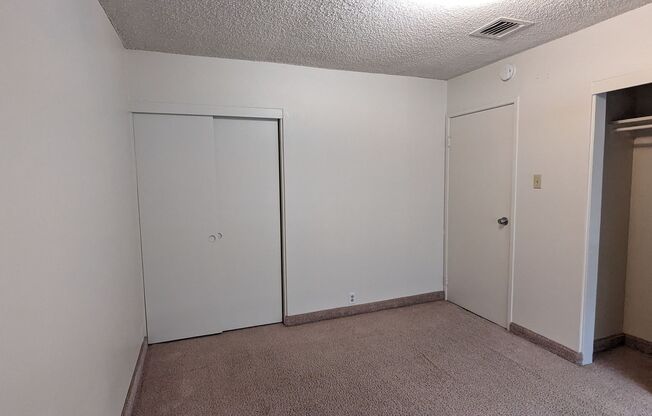 1 bed, 1 bath, $500, Unit C UPSTAIRS