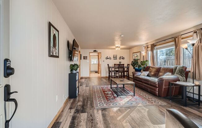 AVAILABLE NOW, LARGE YARD AND DETACHED 2 CAR GARAGE, UPDATED FLOORS AND BATH, $0 DEPOSIT OPTIONS!