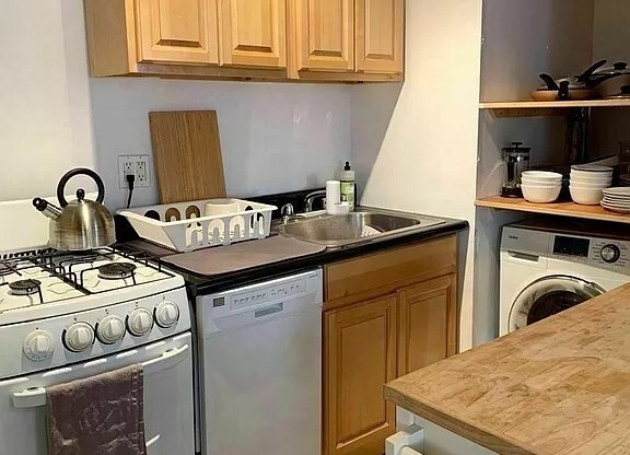 3 beds, 1 bath, $5,095, Unit 2