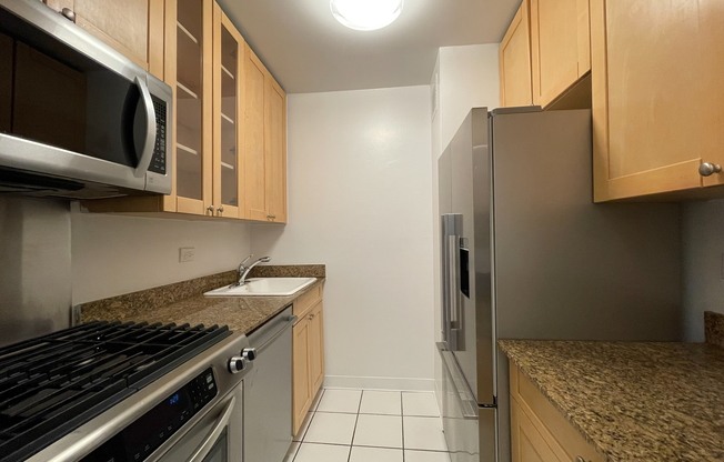 1 bed, 1 bath, $5,125, Unit 21E
