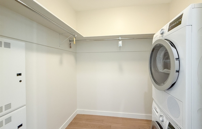 1 bed, 1 bath, 612 sqft, $4,375, Unit 20G