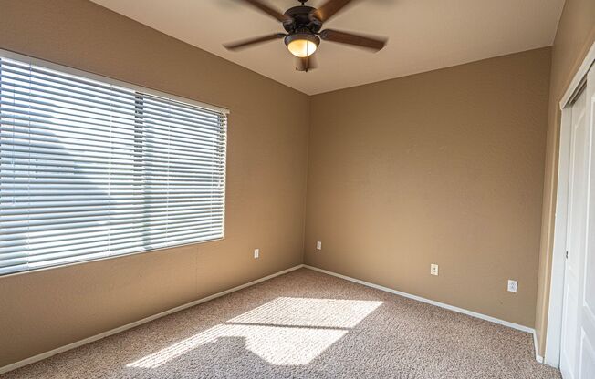 3 beds, 2 baths, $2,200, Unit # 2086