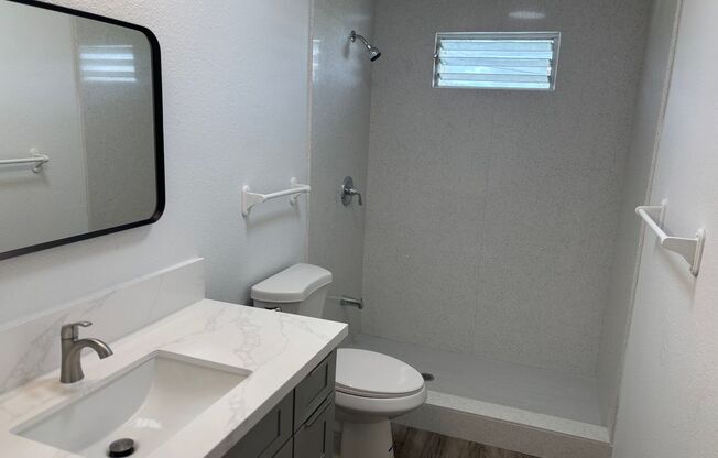OAHU9366 - Keep all tenants MTM - Owner may renovate